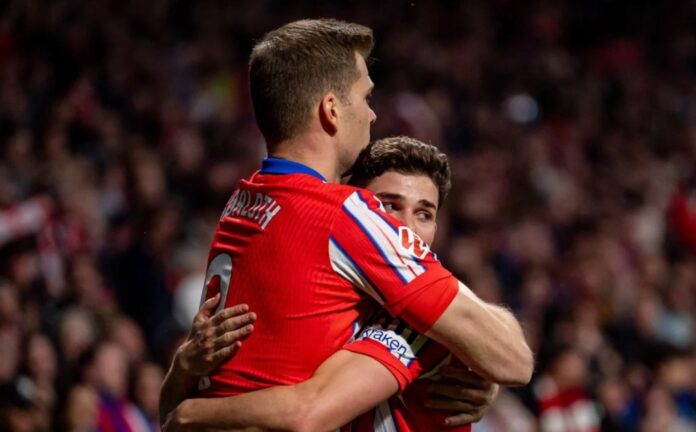 Alexander Sørloth og Julián Álvarez