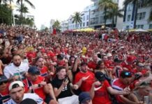 Norge «Viking-Ror» gjennom gatene i Miami